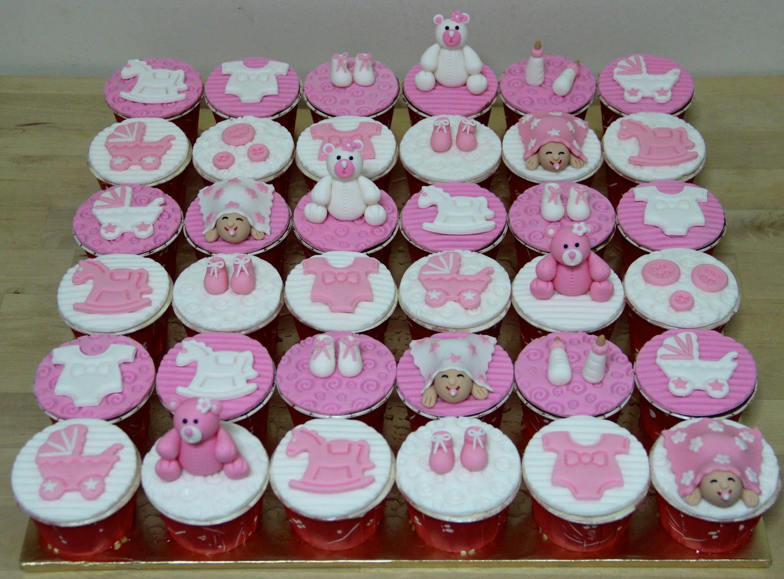 70 Baby Shower Cakes and Cupcakes Ideas