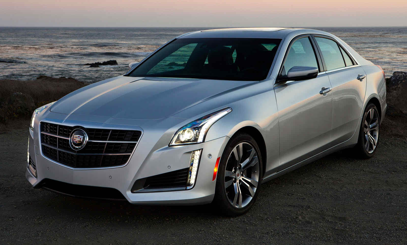 2015-Cadillac-CTS-2.0L-Turbo-Luxury