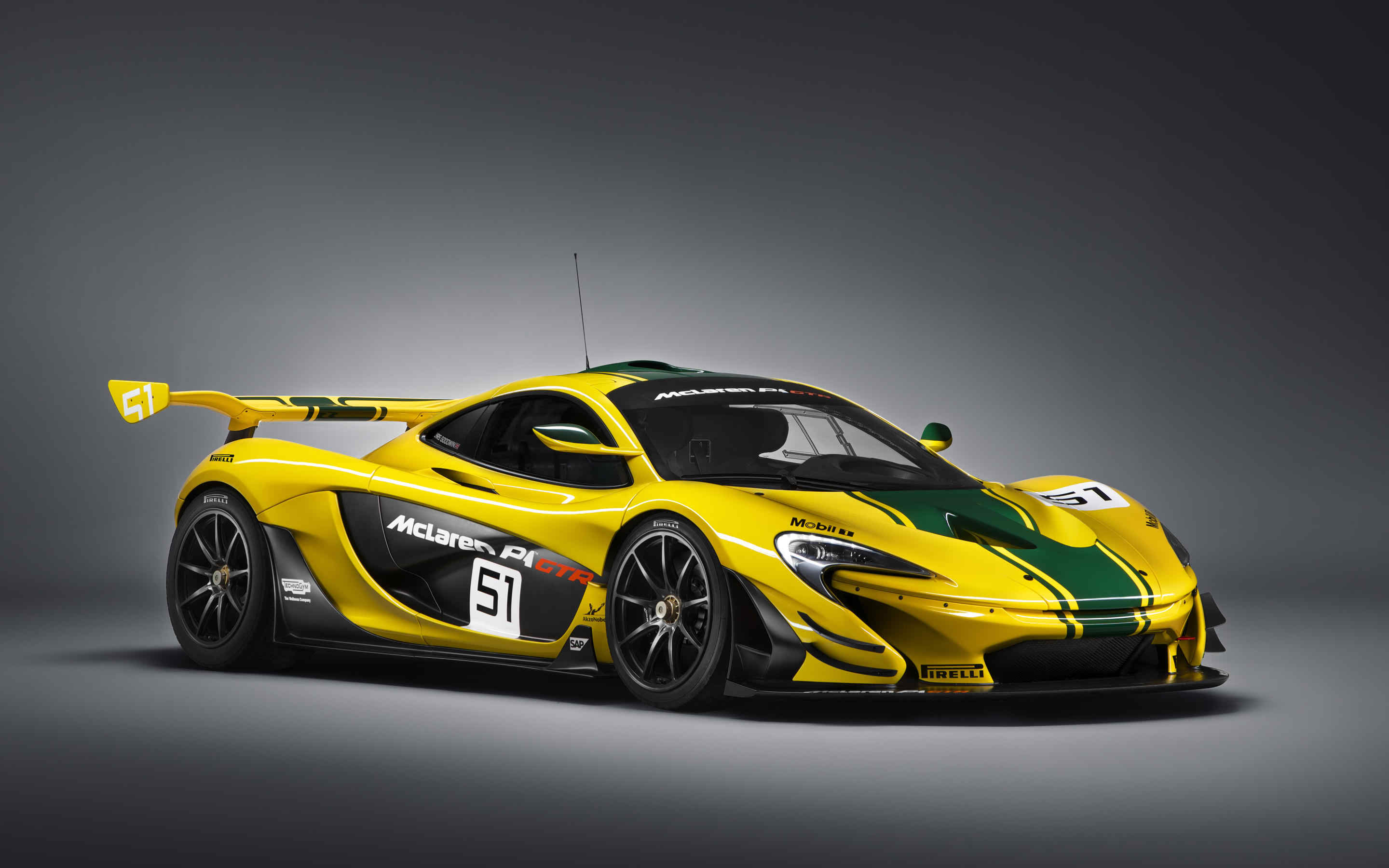 2015_mclaren_p1_gtr