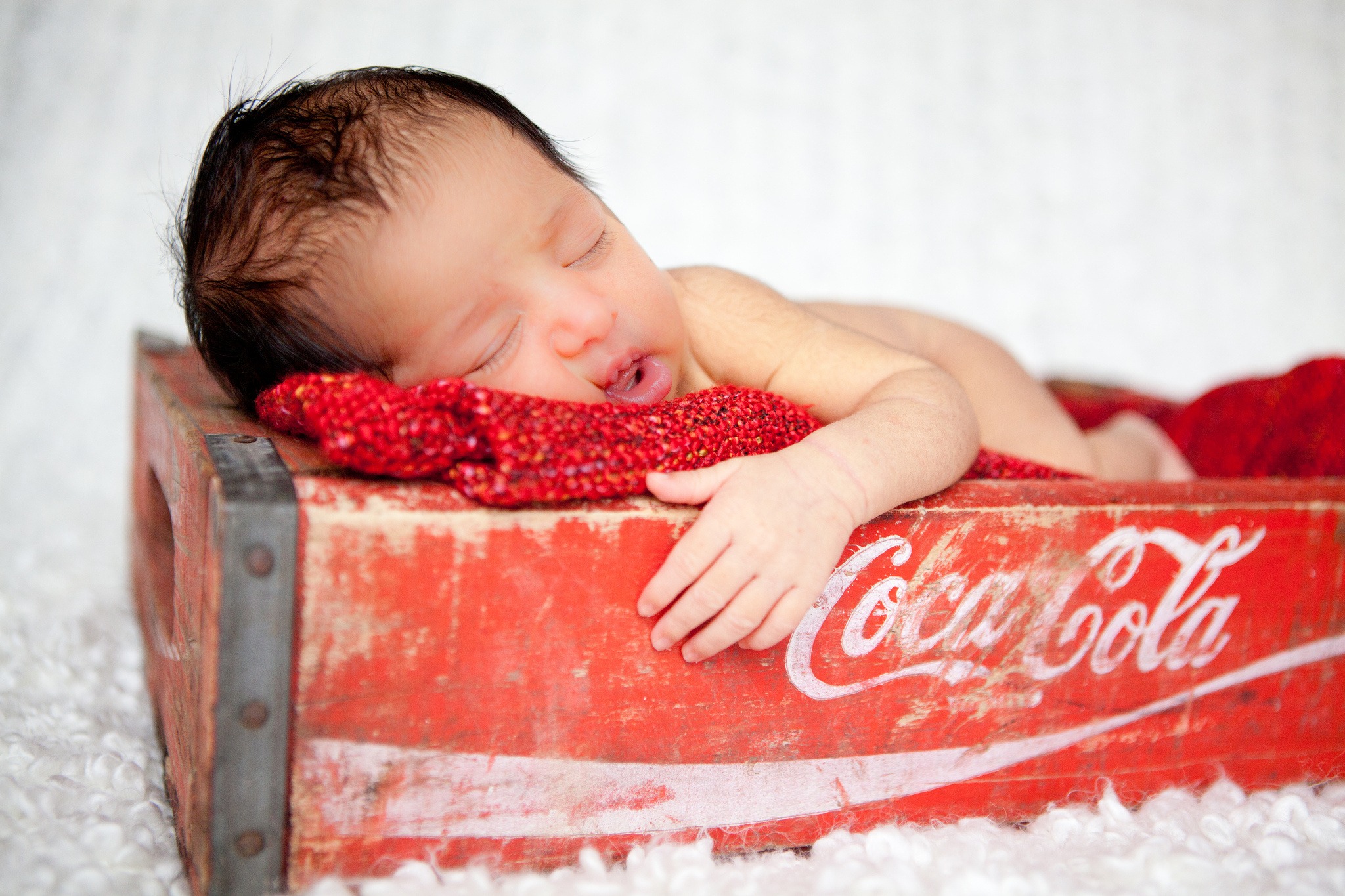 baby box sleep Coca Cola