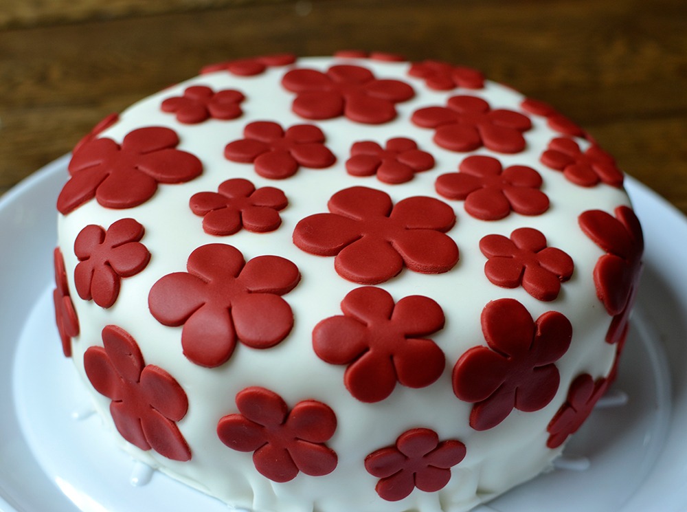 35 Red Velvet Cake Pictures and Recipe